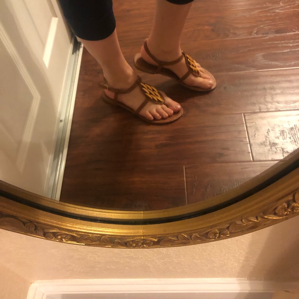 Women’s shoes - Picture 1 of 8